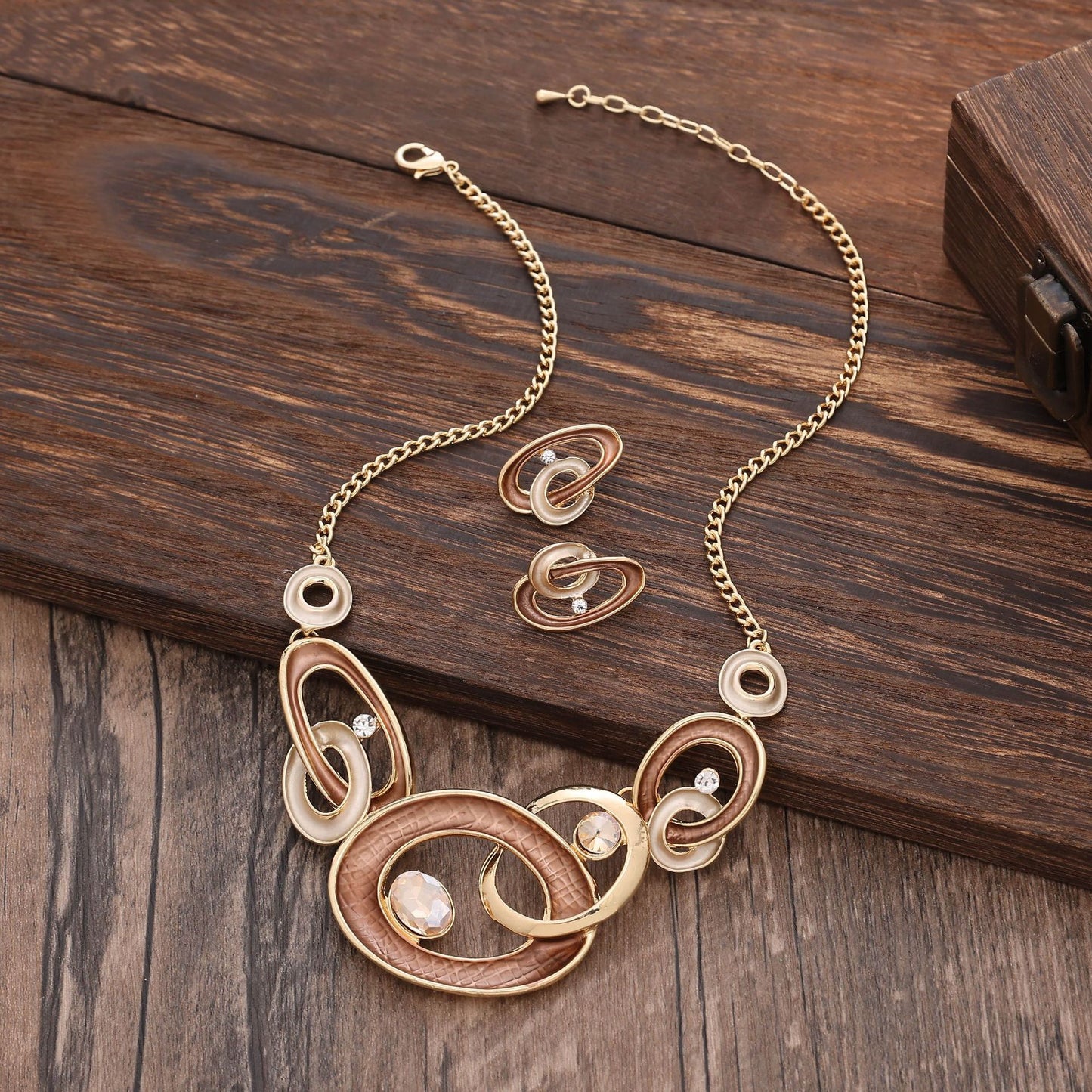 Necklace set