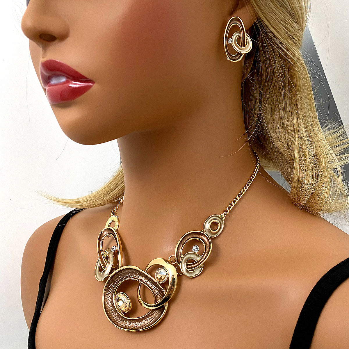 Necklace set